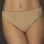 Le Mystere Carina Brief