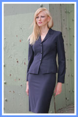 Bluesuits Women's Petite 3-button Single Breast Short Jacket