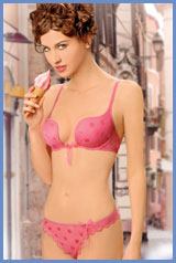 Ravage Extreme Star-cup bra and thong