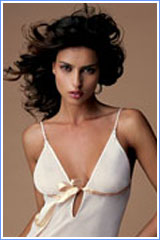 Lise Charmel Pirerres Precieuses Cami